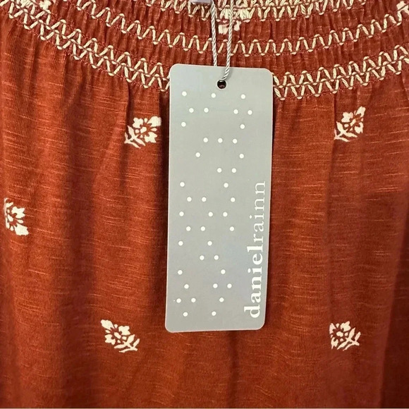 Daniel Rainn Women's 3/4 Sleeve Rust & Cream Leaf Design Blouse Size XS NWT - Picture 6 of 9